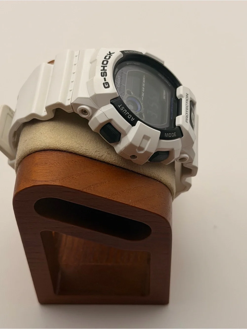 CASIO G SHOCK GR 8900A Tough Solar, White/ Black/Blue, New Batteries, Very Good